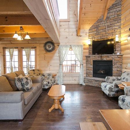 Hummingbird Haven Cabin By Amish Country Lodging Berlin Eksteriør billede