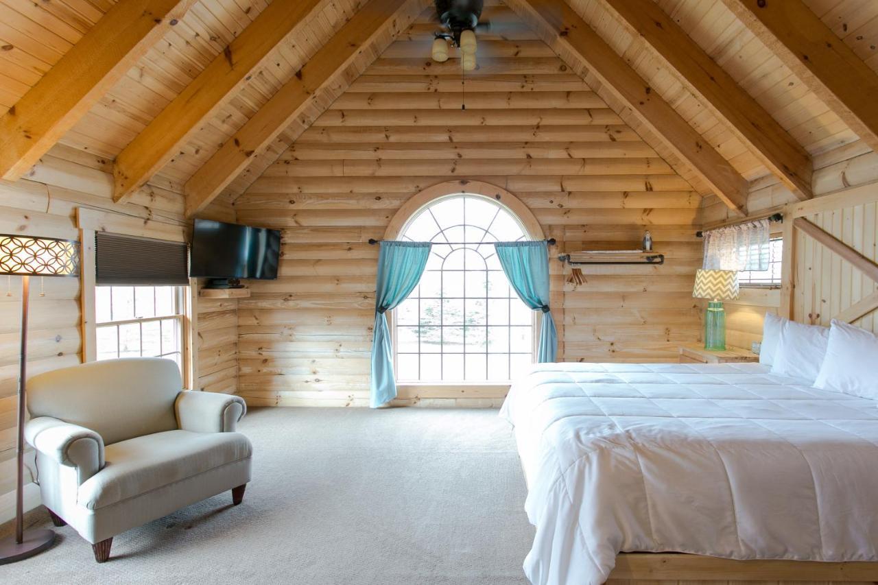 Hummingbird Haven Cabin By Amish Country Lodging Berlin Eksteriør billede