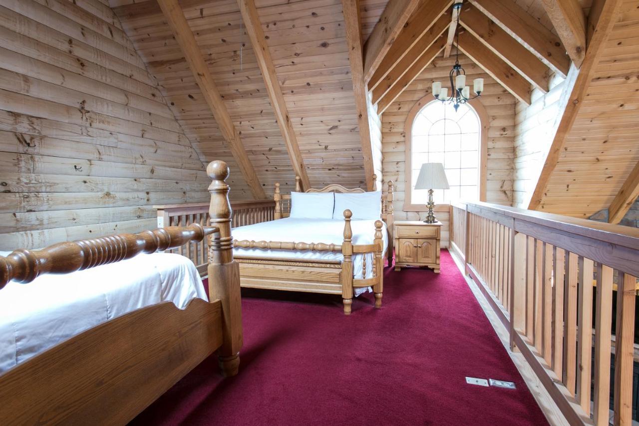 Hummingbird Haven Cabin By Amish Country Lodging Berlin Eksteriør billede